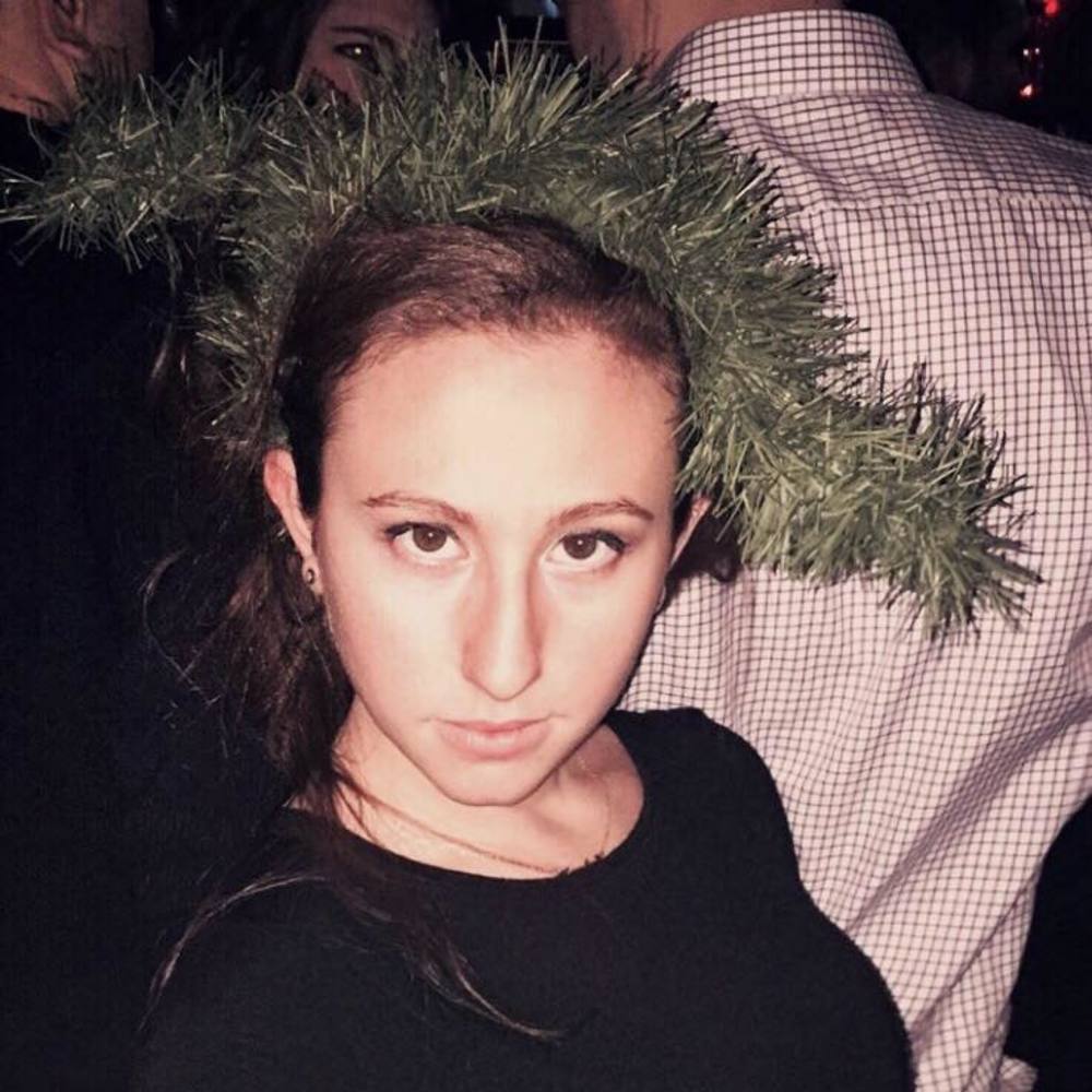 Meet your Posher, Cayla